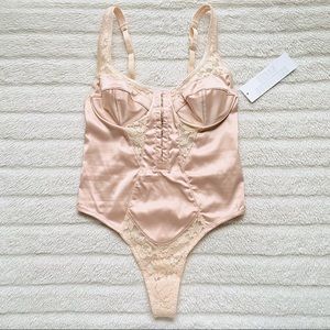 Out From Under Billie Bodysuit in Vintage Ivory